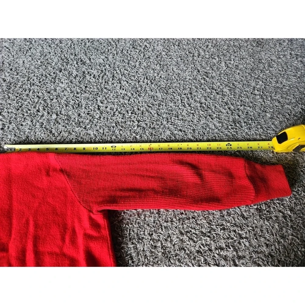 M & C Sportswear preowned measurements